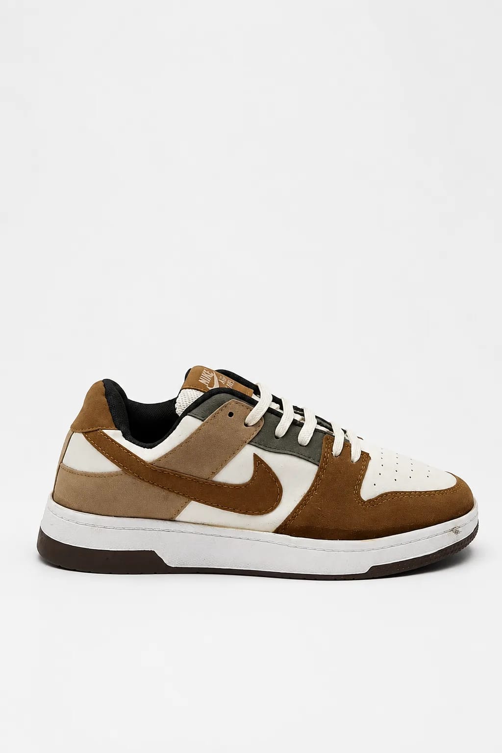 Brown & Cream Low-Top Sneaker